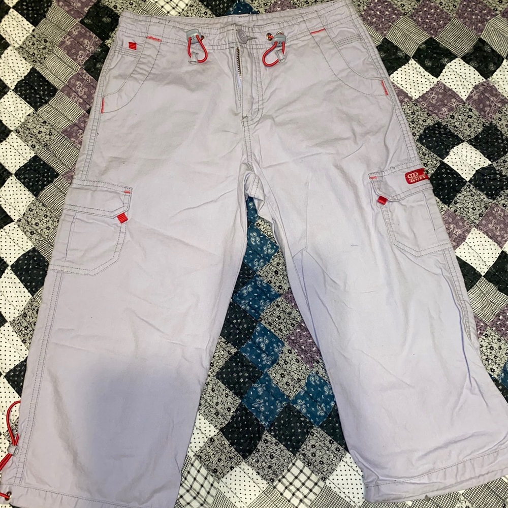 Unionbay Lavender Capris w/ hot pink strings